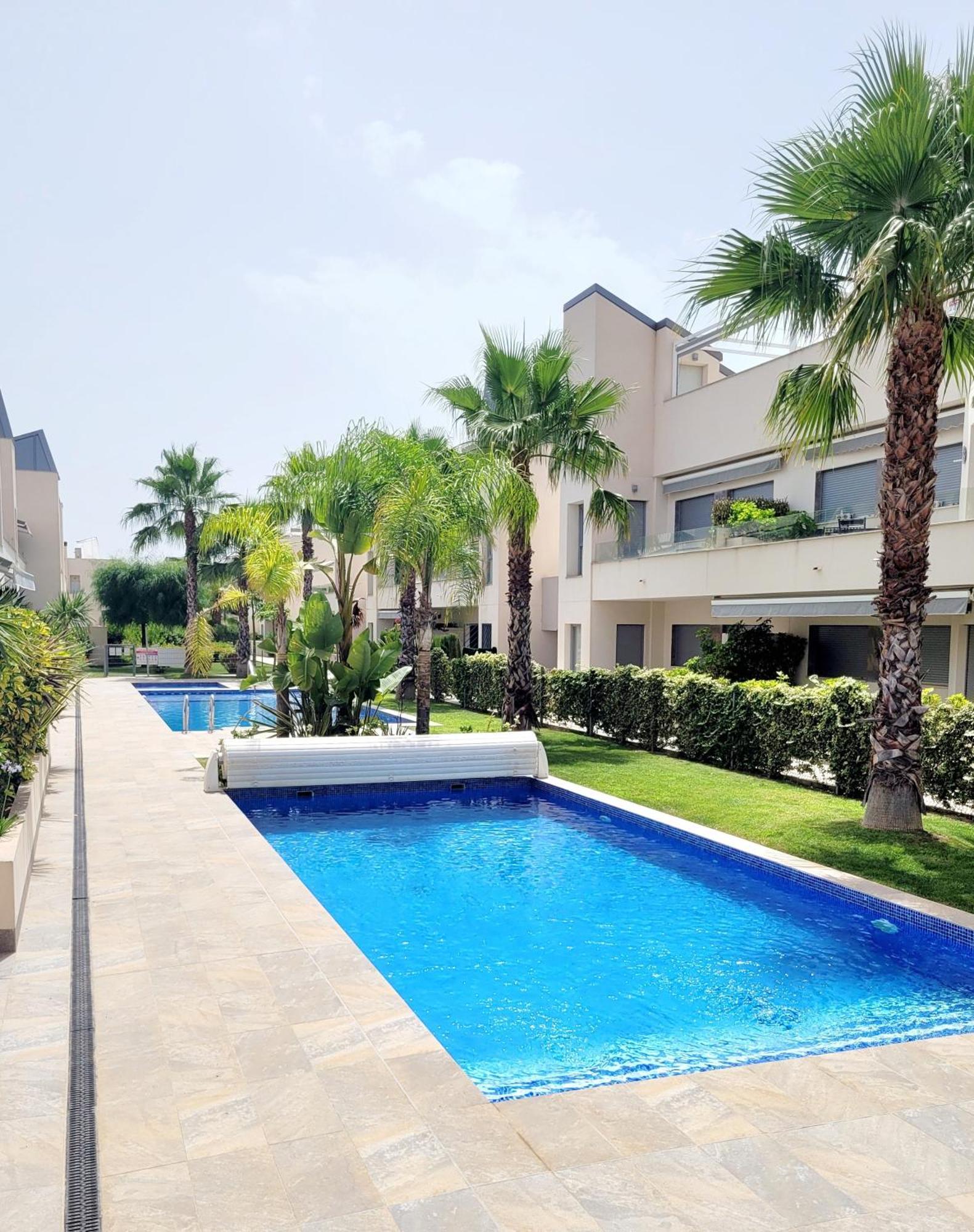 Pmt01 - Modern, Luxury With Heated Pool Apartment Torrevieja Bagian luar foto